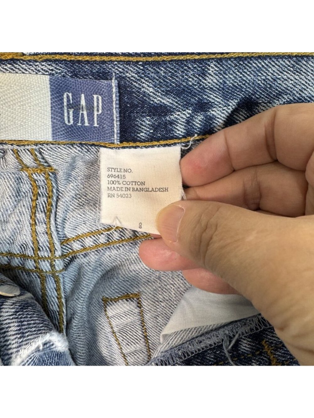 Gap Boy Fit Womens Button Fly High Rise Blue Medium Wash Size 8 Capri Jeans - Picture 5 of 11